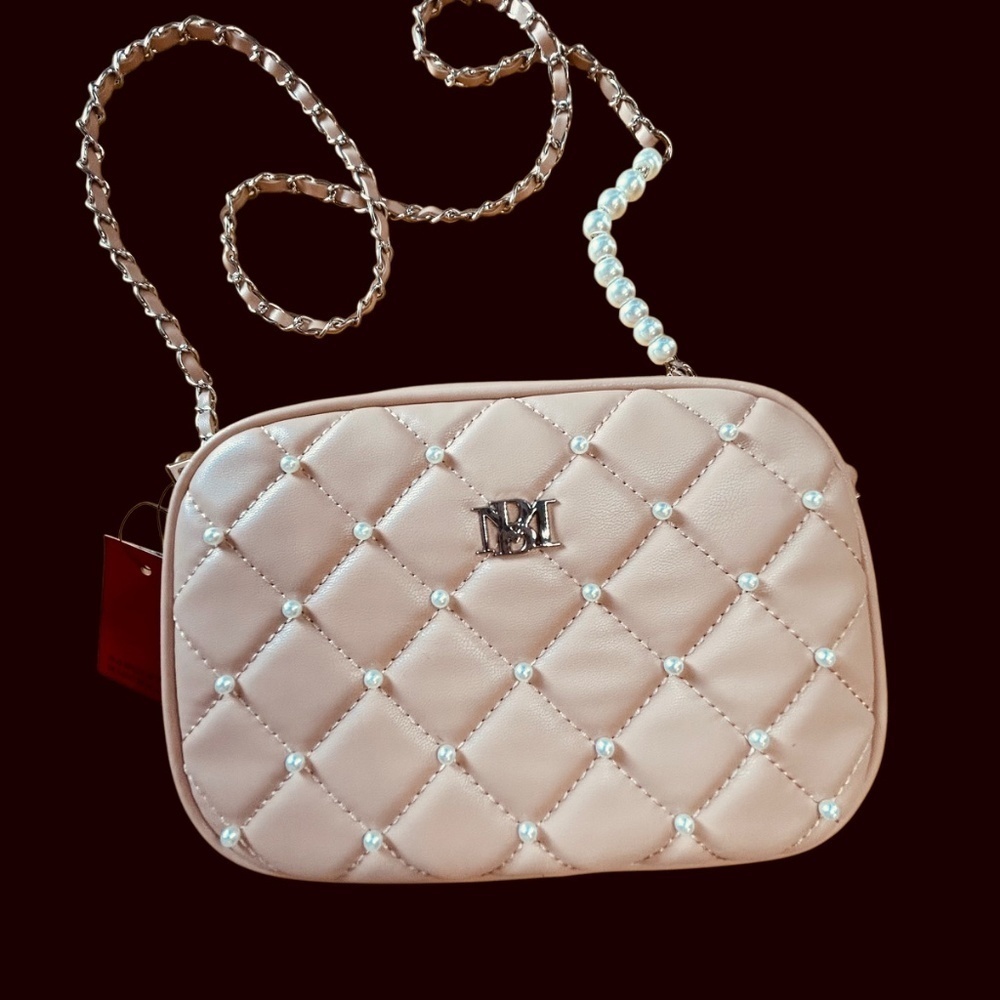 New Badgley Mischka crossbody with pearls - Picture 2 of 12